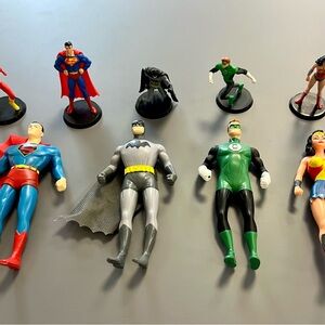 Superhero Action Figure Set - Multicolor